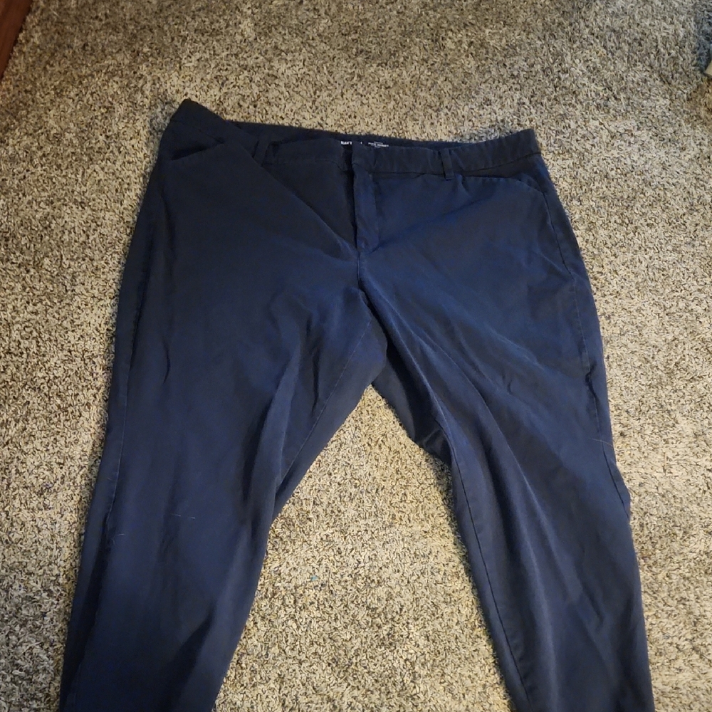 Old Navy Women's Dark Blue Pixie  Pants Above The Ankle